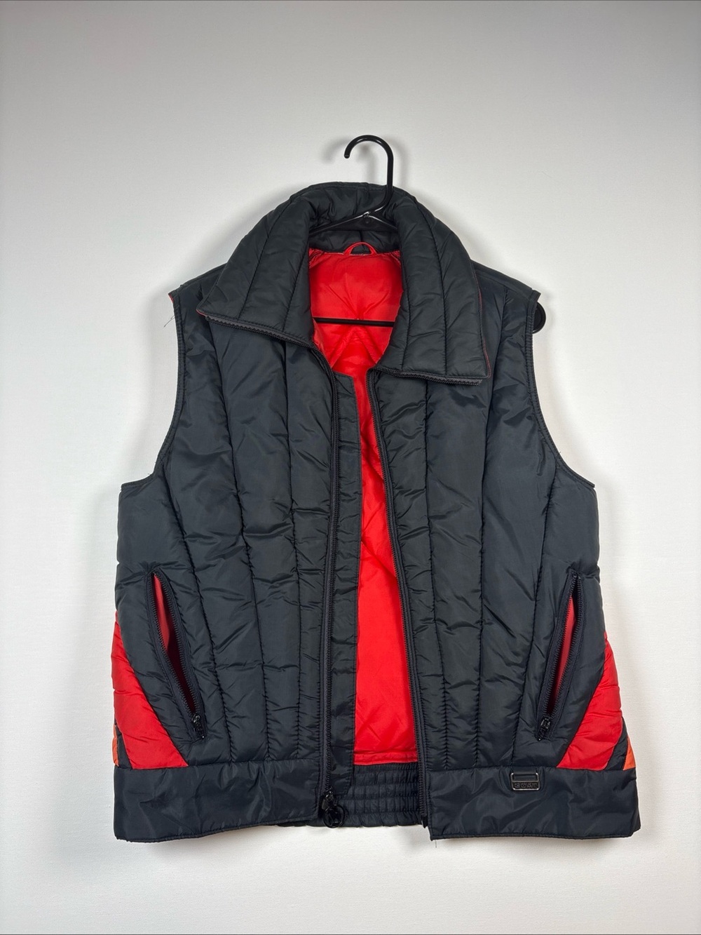 Men's Quilted Reversible Black and Red Puffer Vest